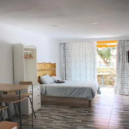 Cozy In Residential With Pool Appartamento Costa Del Silencio
